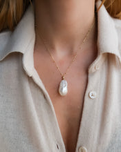 Load image into Gallery viewer, Aphrodite's Tears Baroque Pearl Drop Pendant